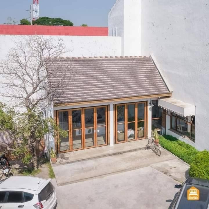 White Wall Riverfront Hotel Kamphaeng Phet Εξωτερικό φωτογραφία