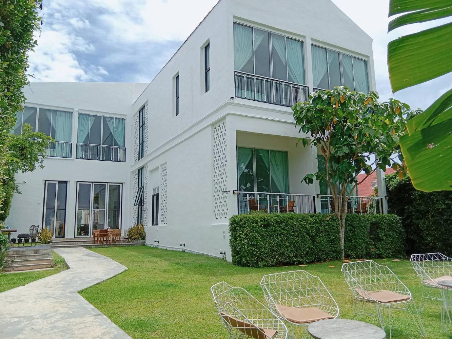 White Wall Riverfront Hotel Kamphaeng Phet Εξωτερικό φωτογραφία