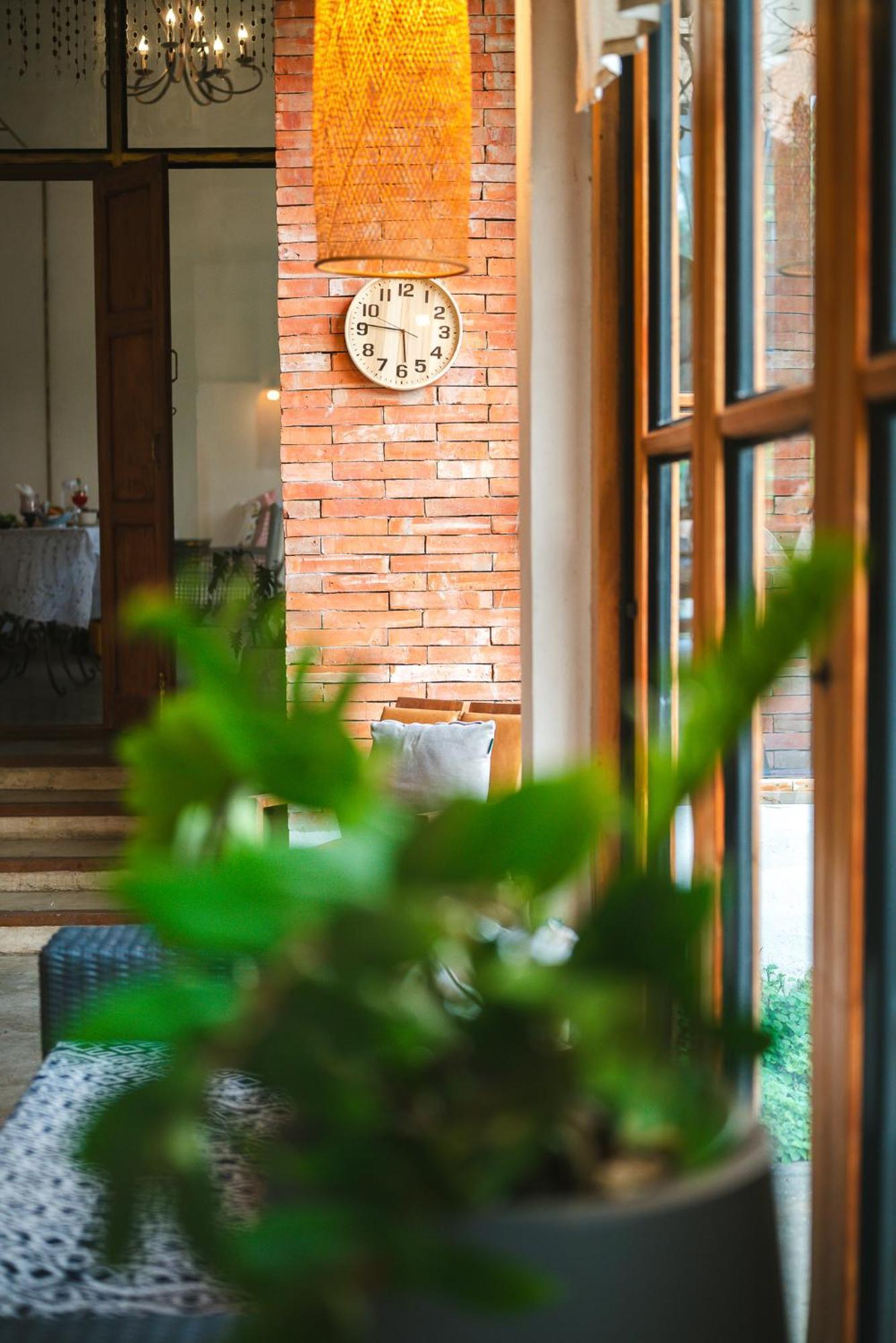 White Wall Riverfront Hotel Kamphaeng Phet Εξωτερικό φωτογραφία