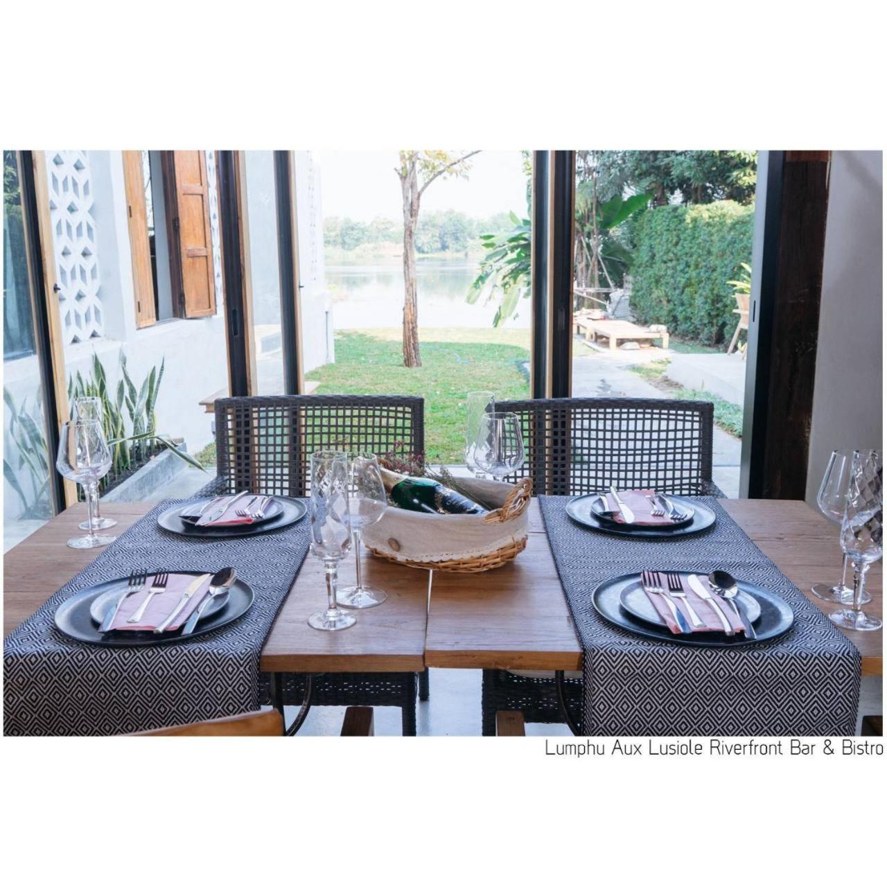 White Wall Riverfront Hotel Kamphaeng Phet Εξωτερικό φωτογραφία