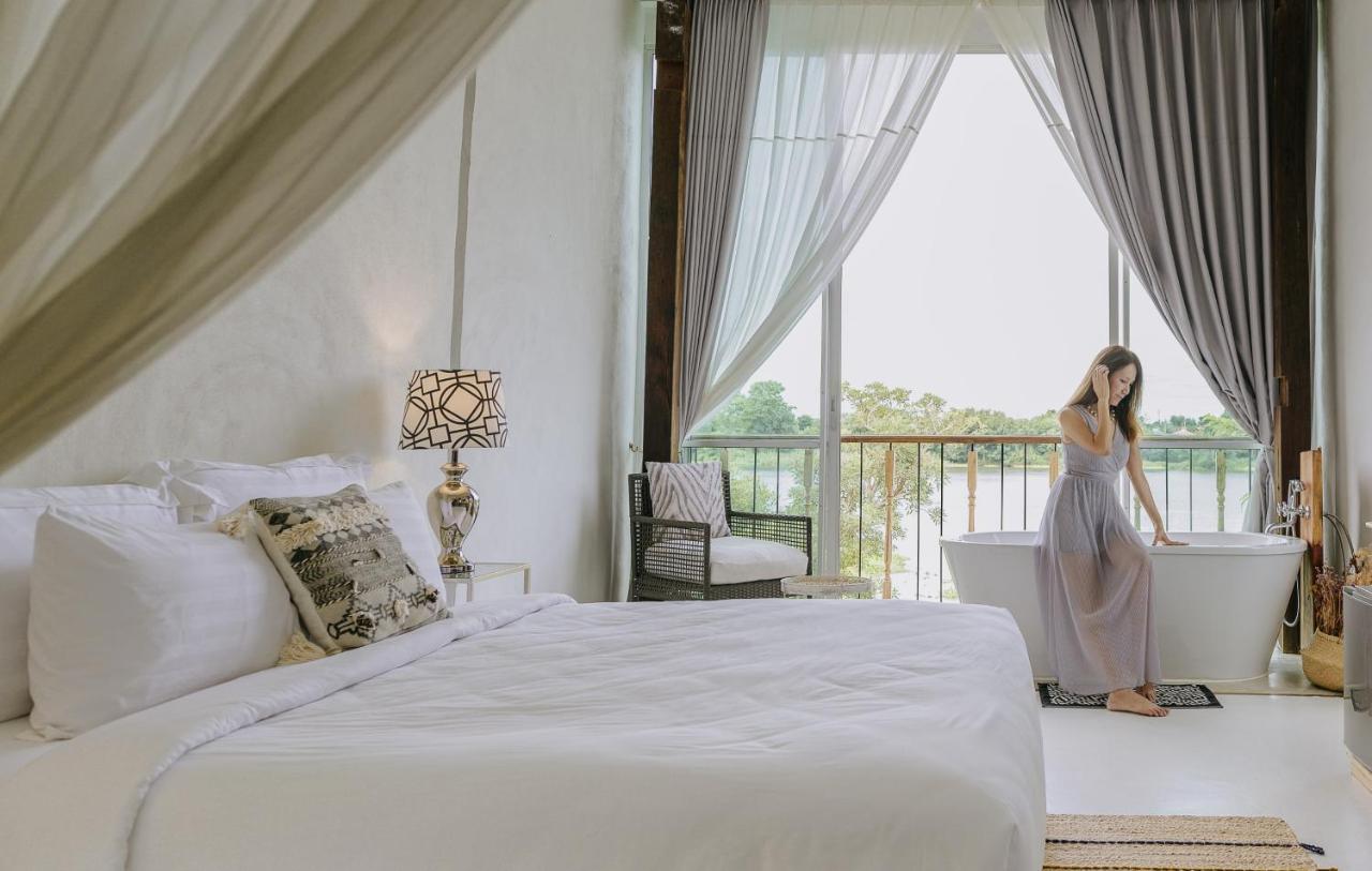 White Wall Riverfront Hotel Kamphaeng Phet Εξωτερικό φωτογραφία
